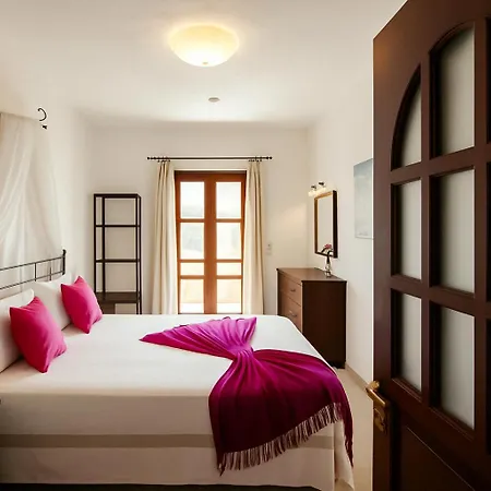 Enosis - Argo Beachside Flat Lejlighed