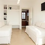 Enosis - Argo Beachside Flat Lägenhet *