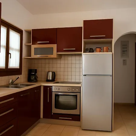 Enosis - Argo Beachside Flat Apartment *