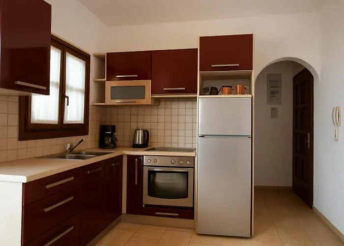 Enosis - Argo Beachside Flat Apartment *